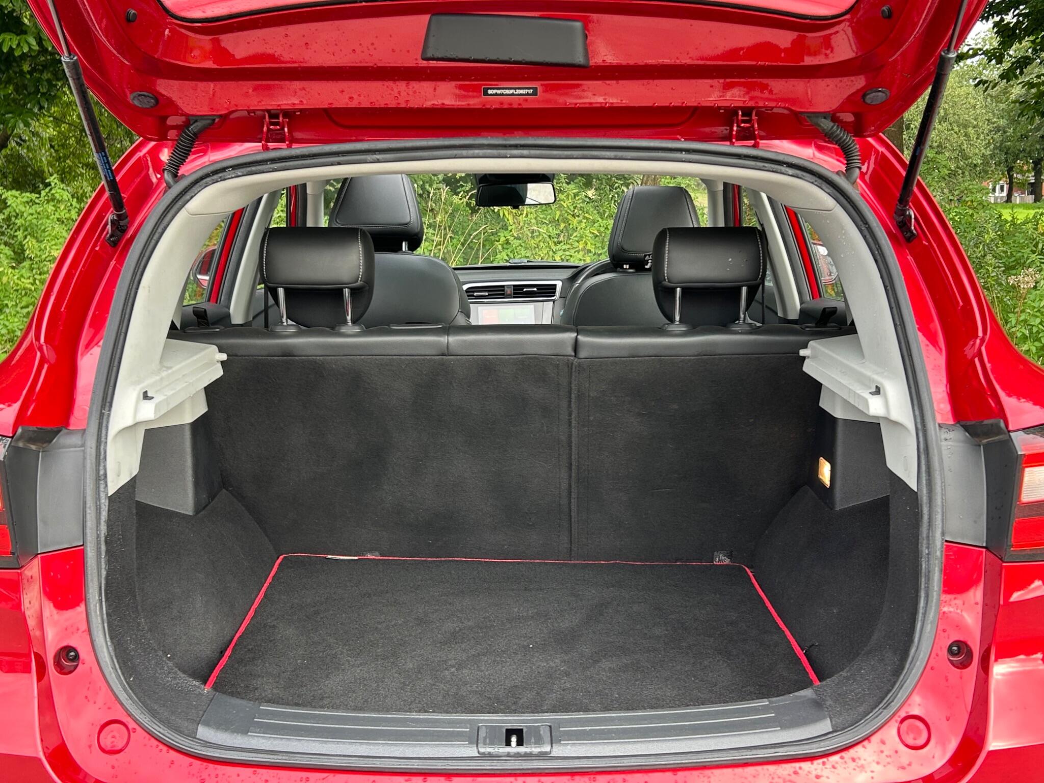 MG ZS view 51