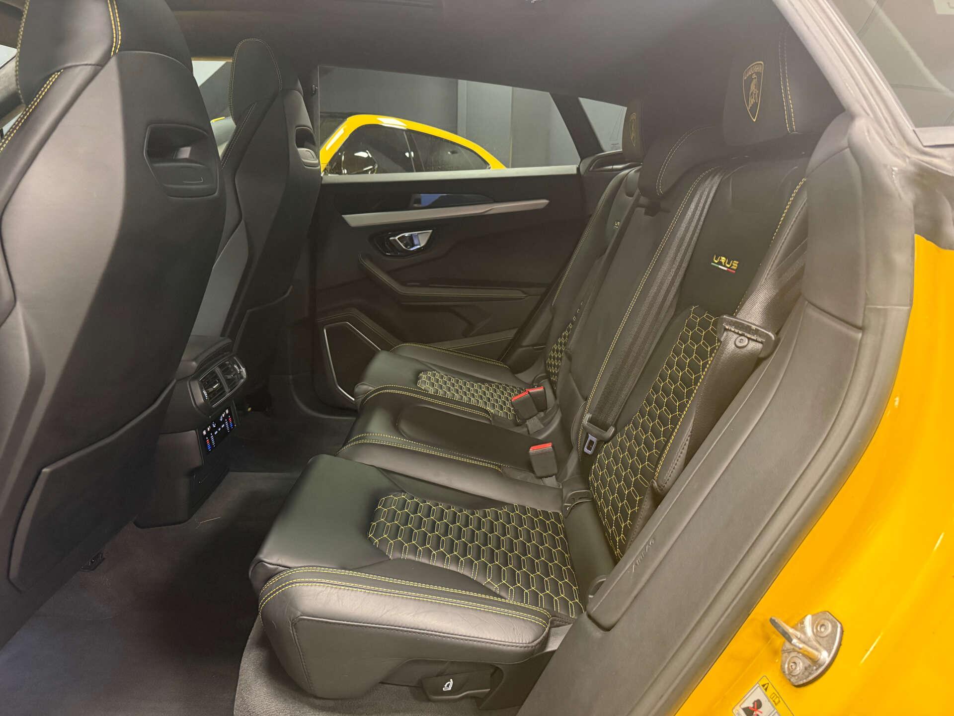 Lamborghini Urus view 19