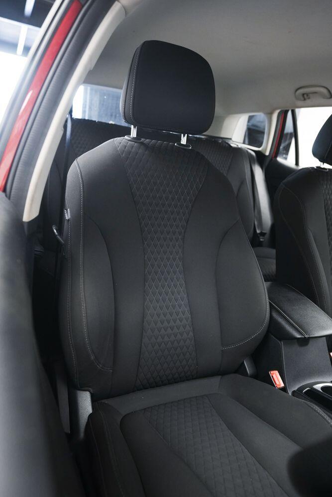 MG MG5 view 10