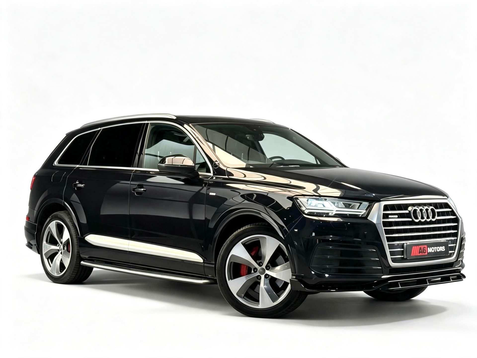 Audi Q7 view 2