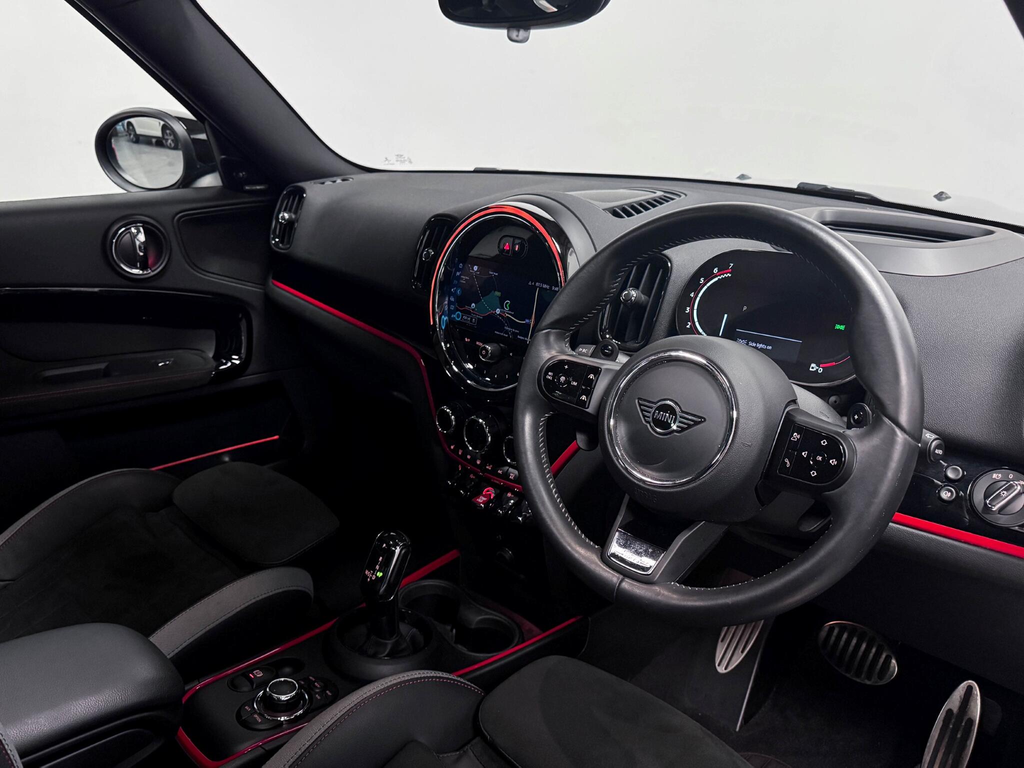 MINI Countryman view 11
