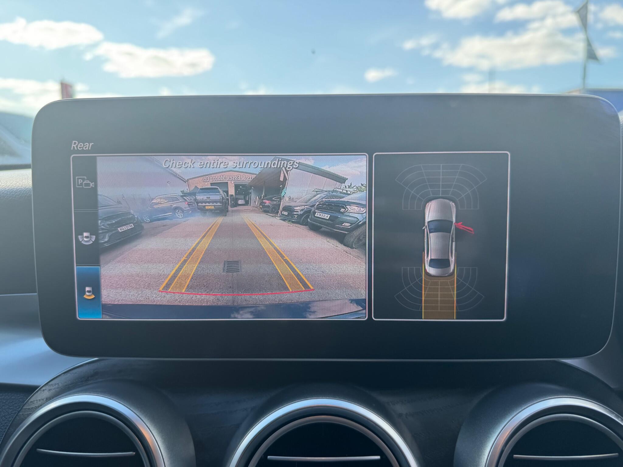 Mercedes-Benz C Class view 40