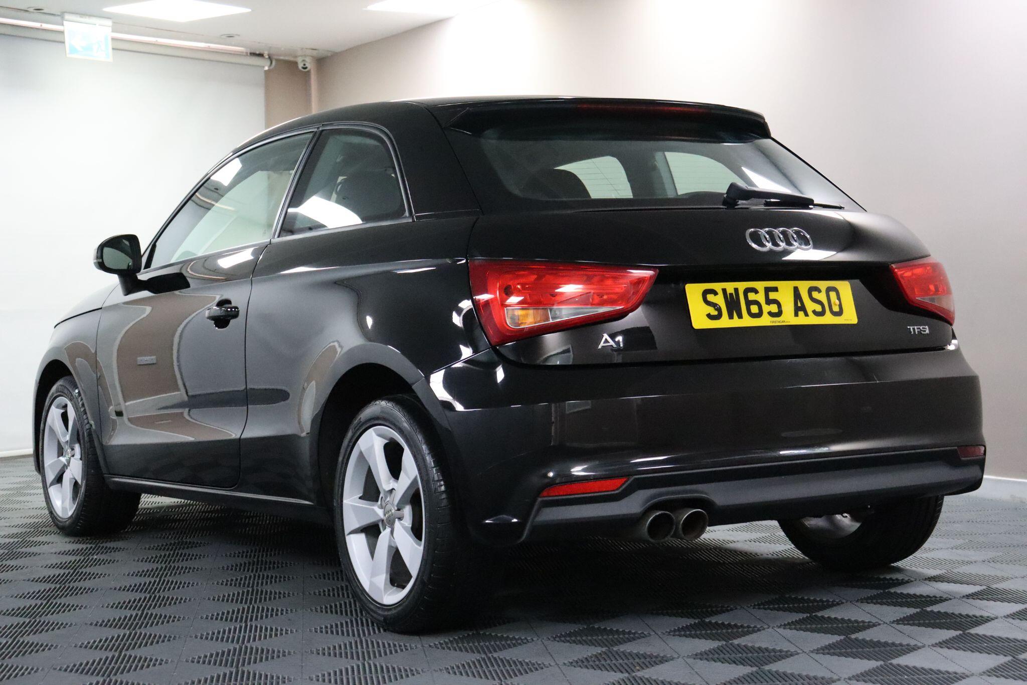 Audi A1 view 22
