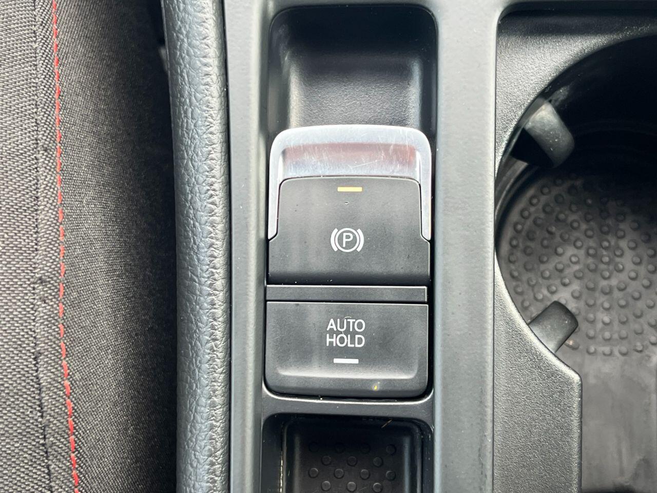 Volkswagen Golf view 17