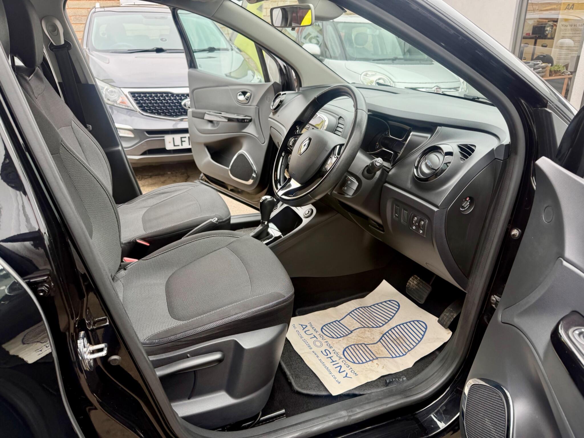 Renault Captur view 9