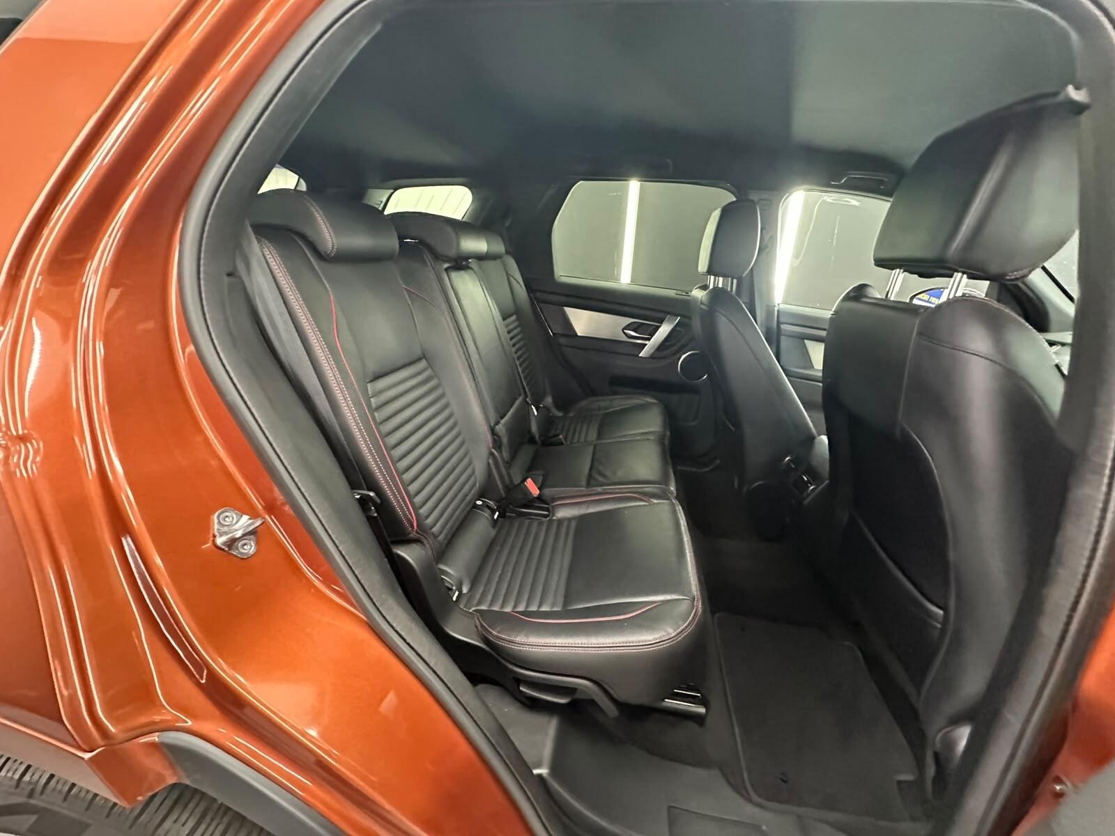 Land Rover Discovery Sport view 23