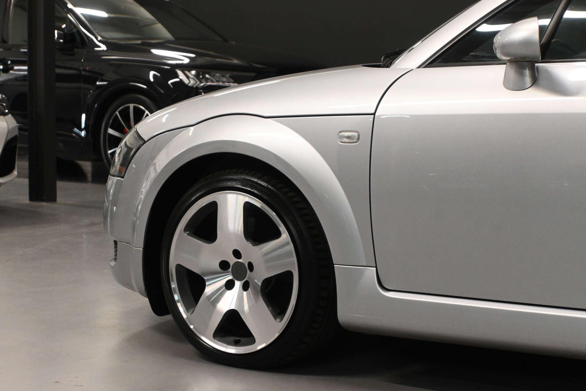 Audi TT view 53