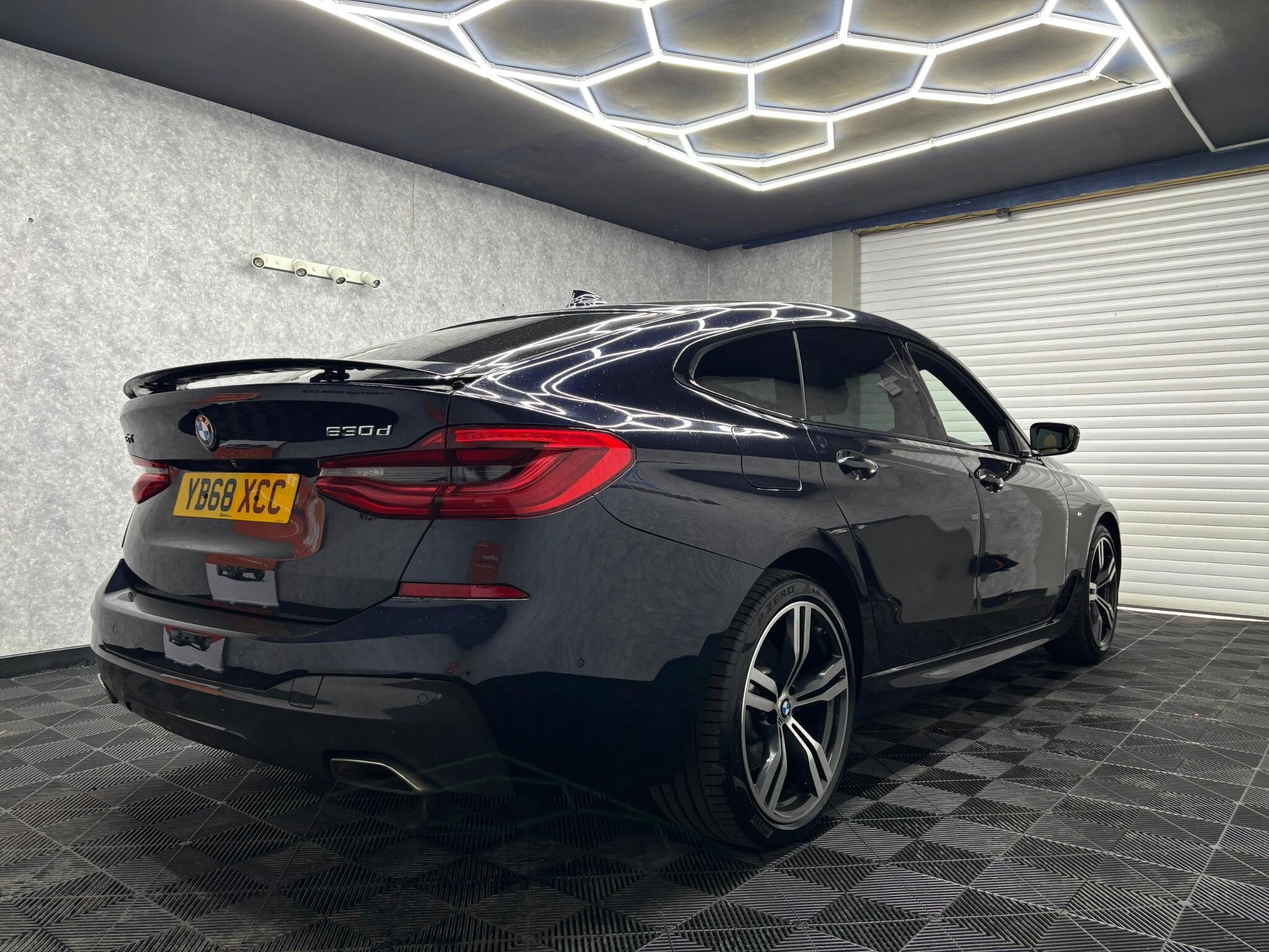 BMW 6 Series Gran Turismo view 3