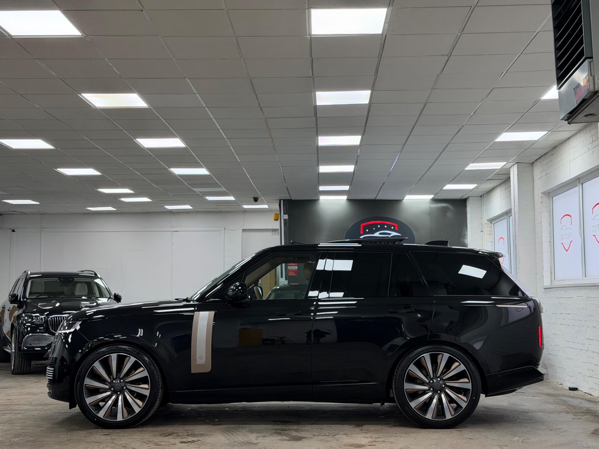 Land Rover Range Rover view 30
