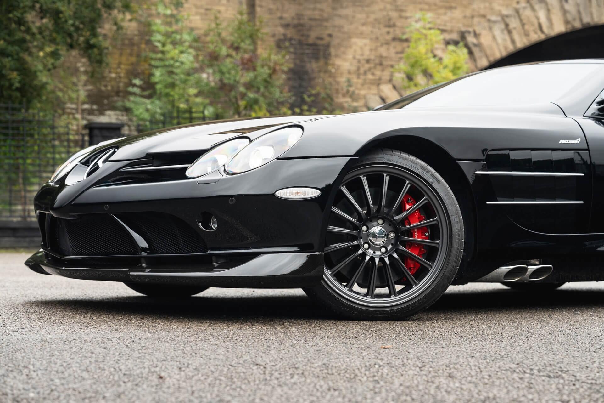 Mercedes-Benz SLR view 99