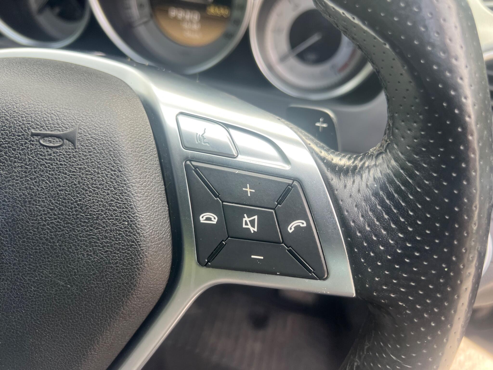 Mercedes-Benz C Class view 20