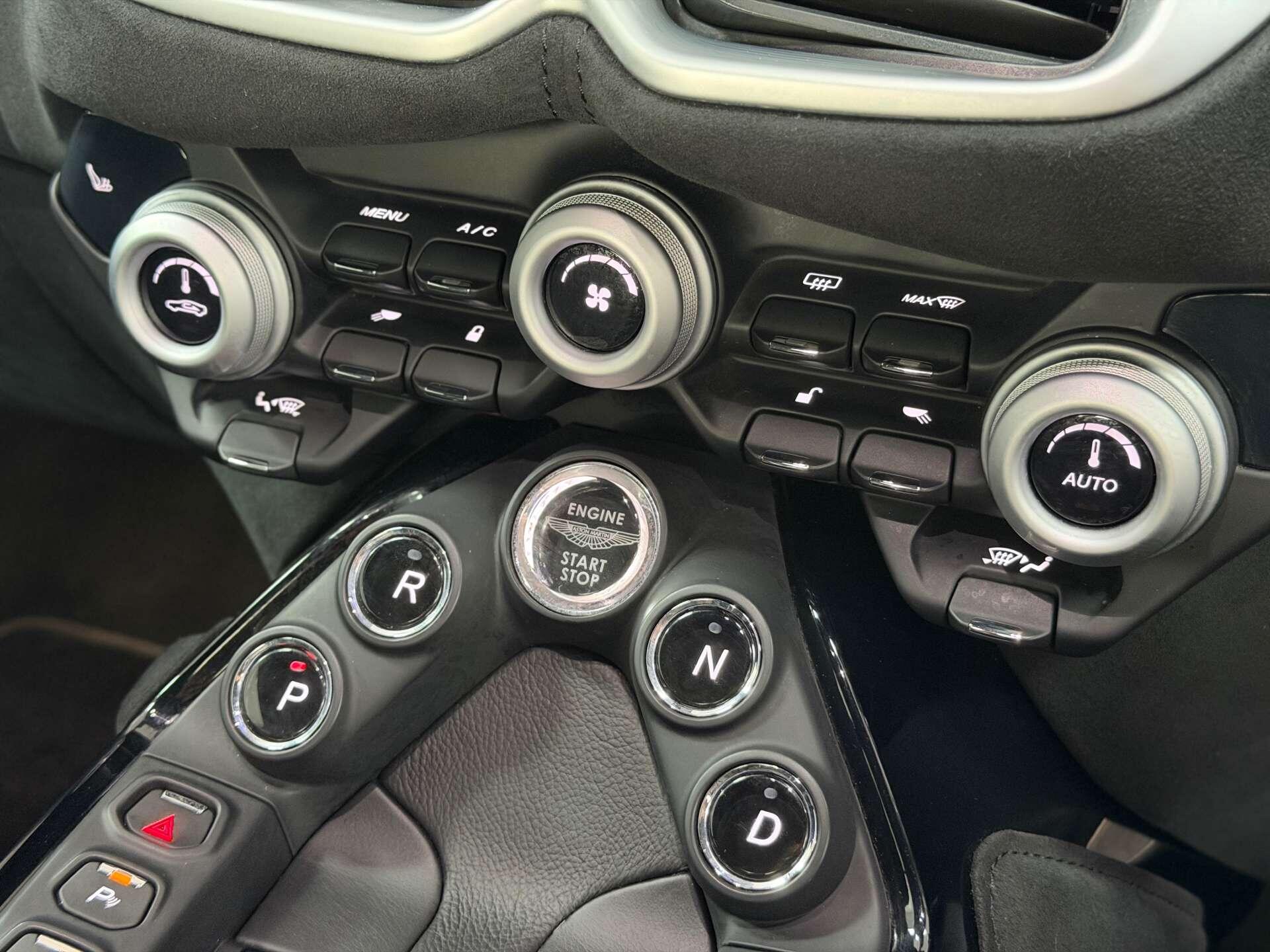 Aston Martin Vantage view 54