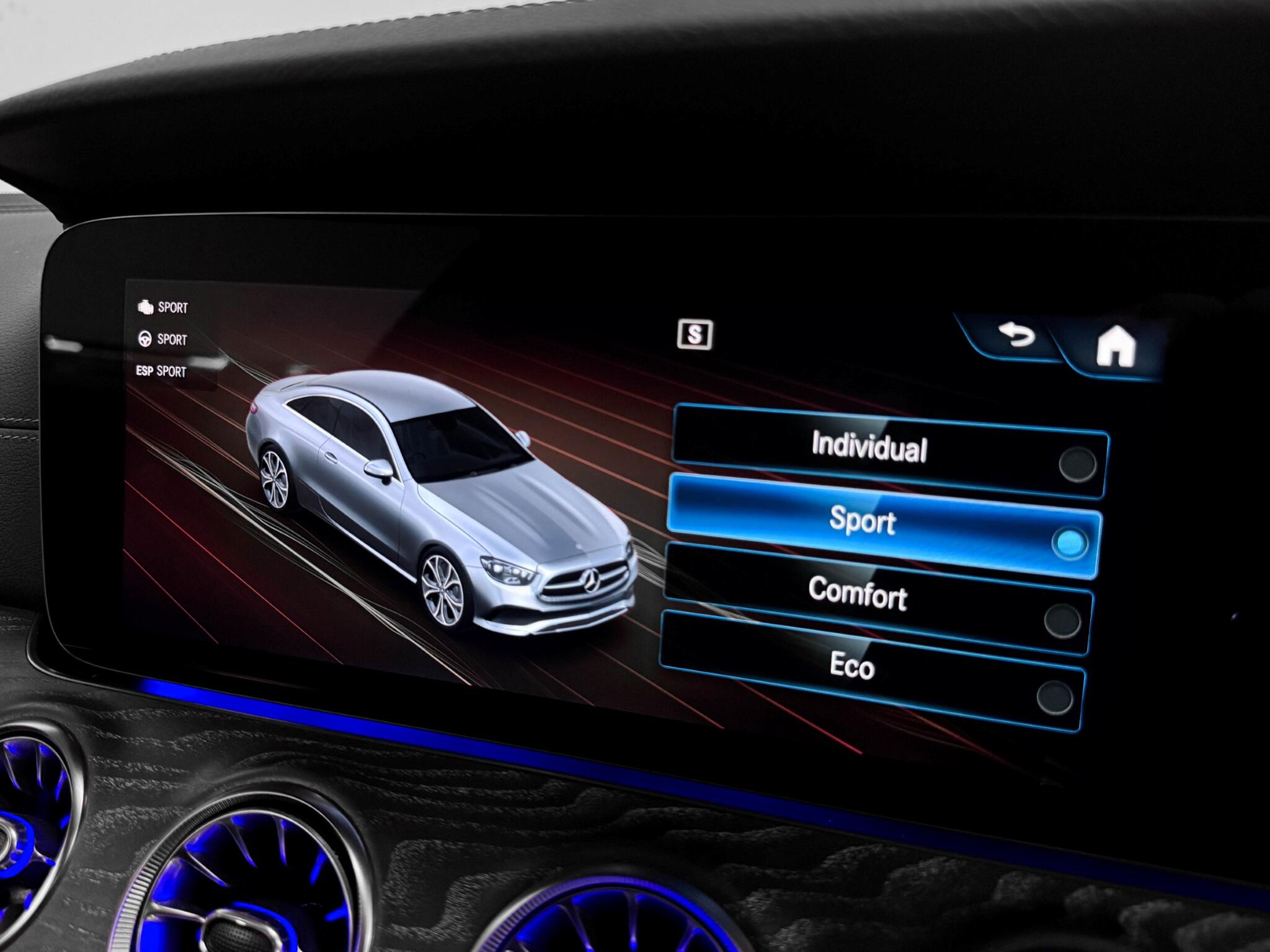 Mercedes-Benz E-Class view 64