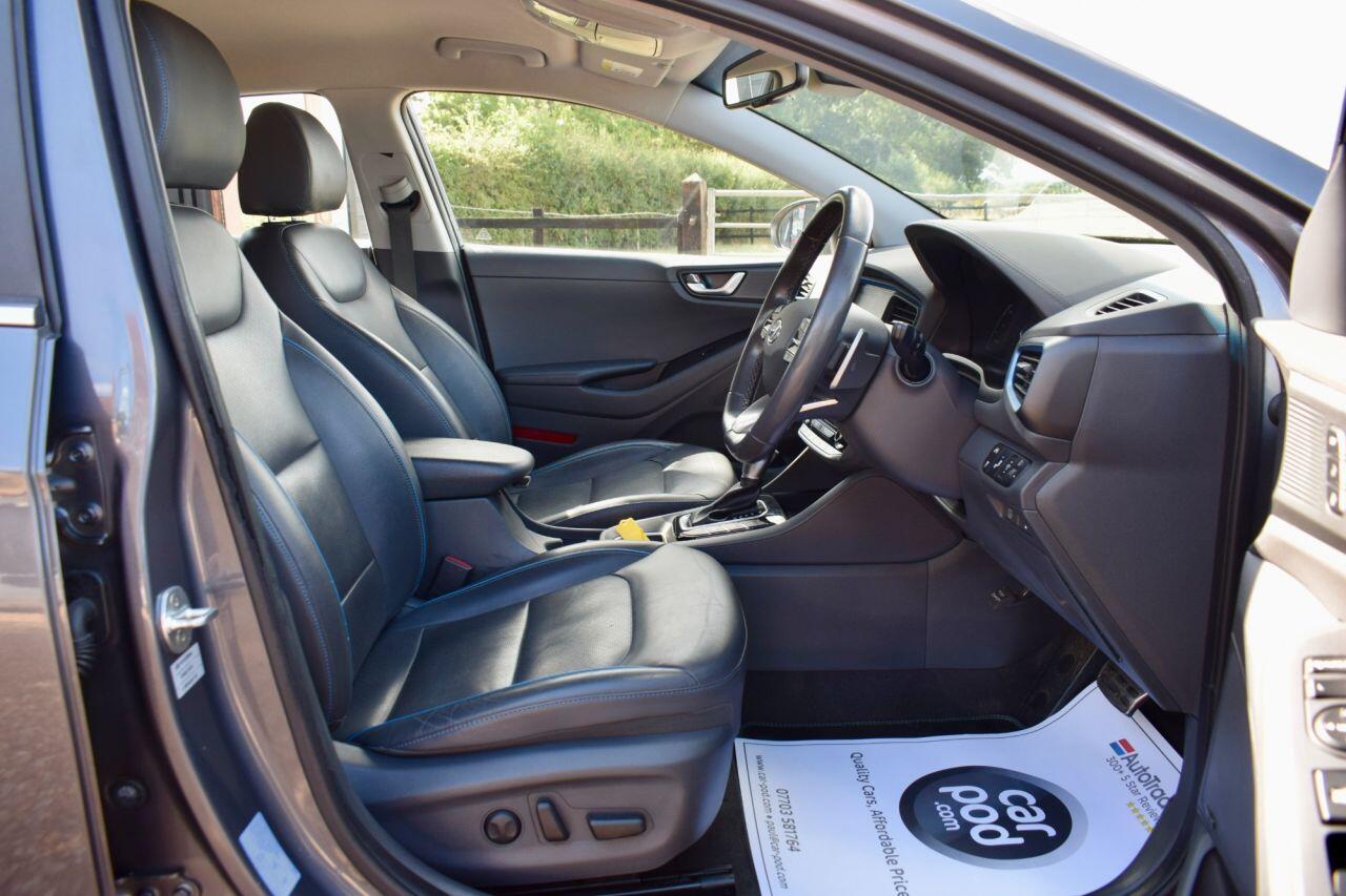 Hyundai Ioniq view 33