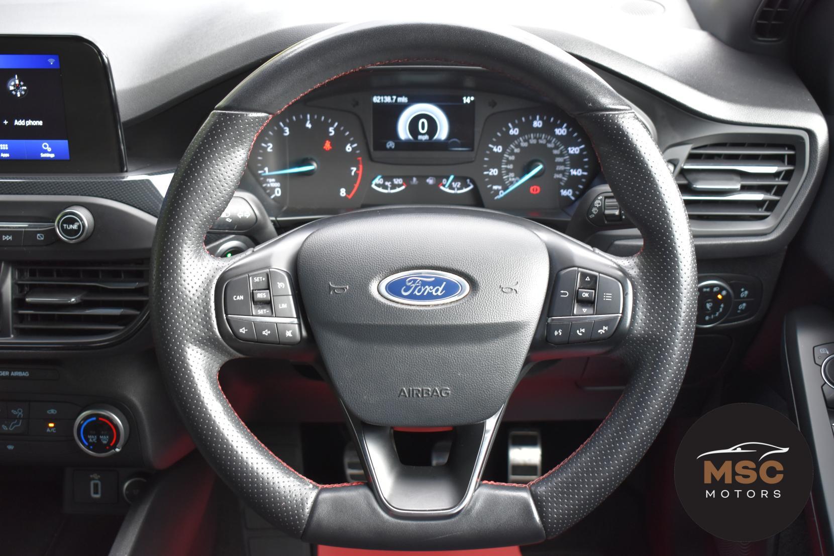 Ford Focus view 42