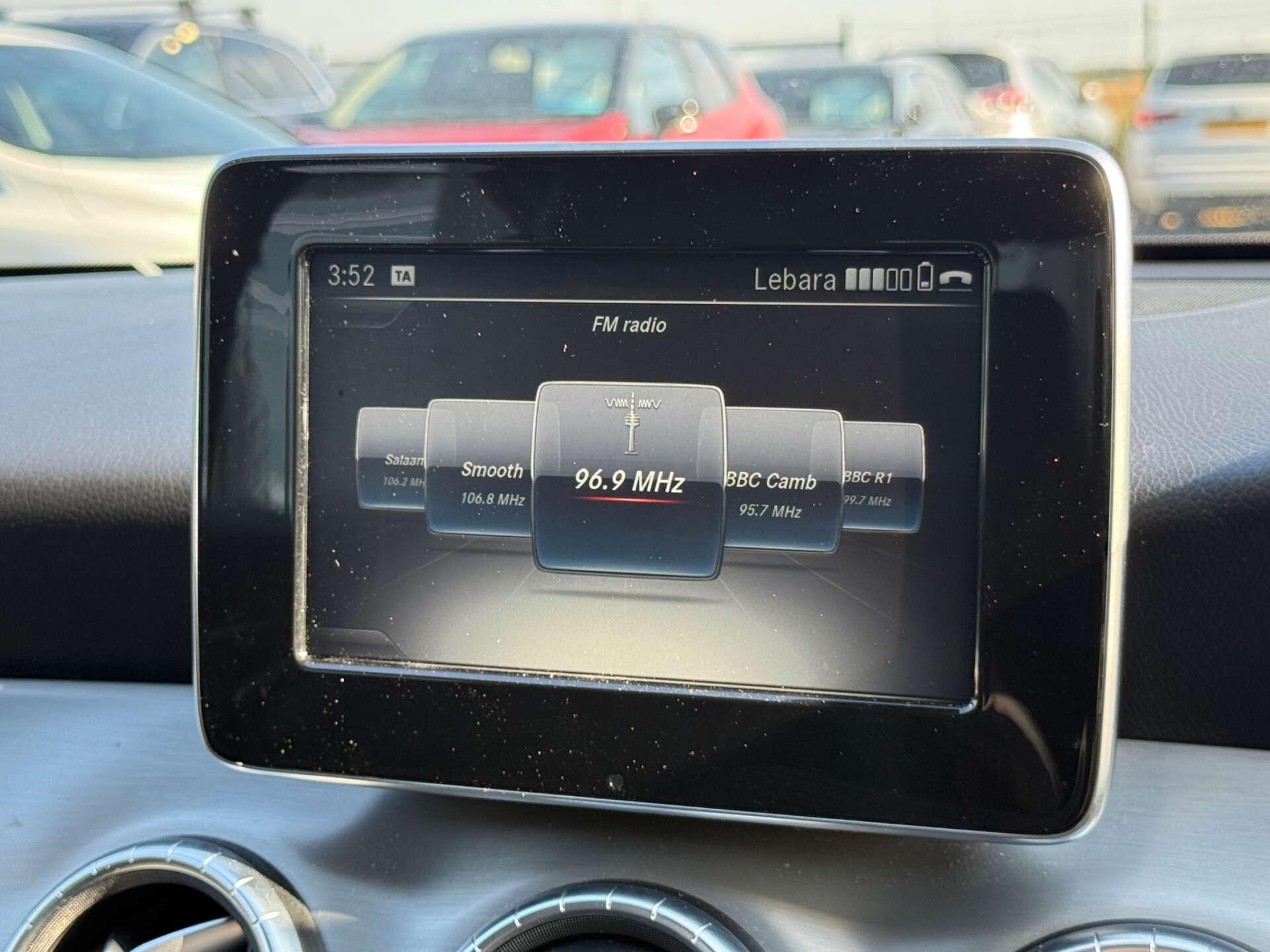 Mercedes-Benz CLA view 51