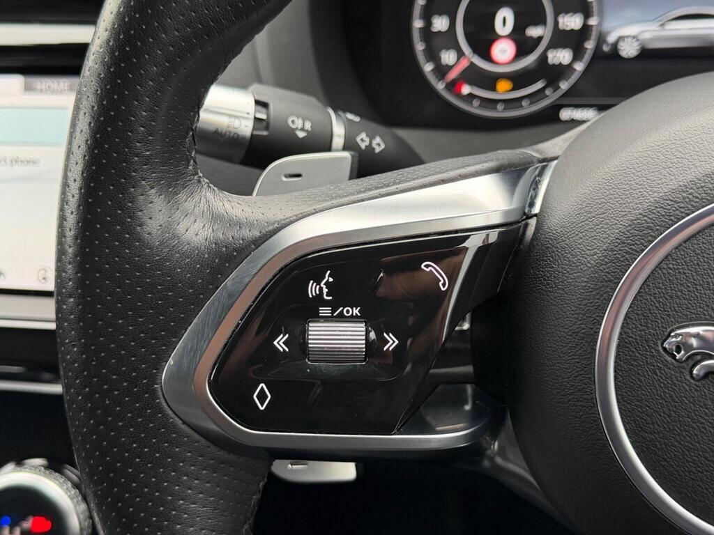 Jaguar XE view 27