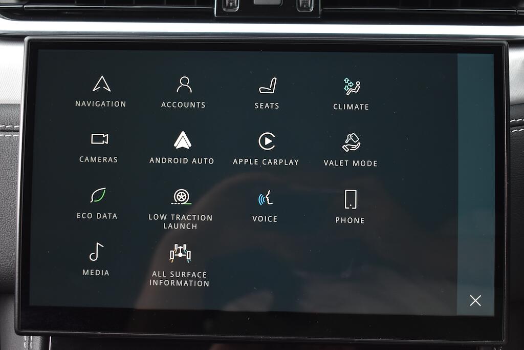 Jaguar F-Pace view 64
