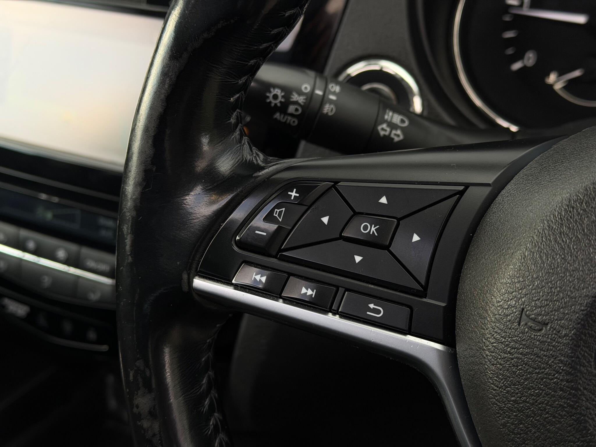 Nissan X-Trail view 22