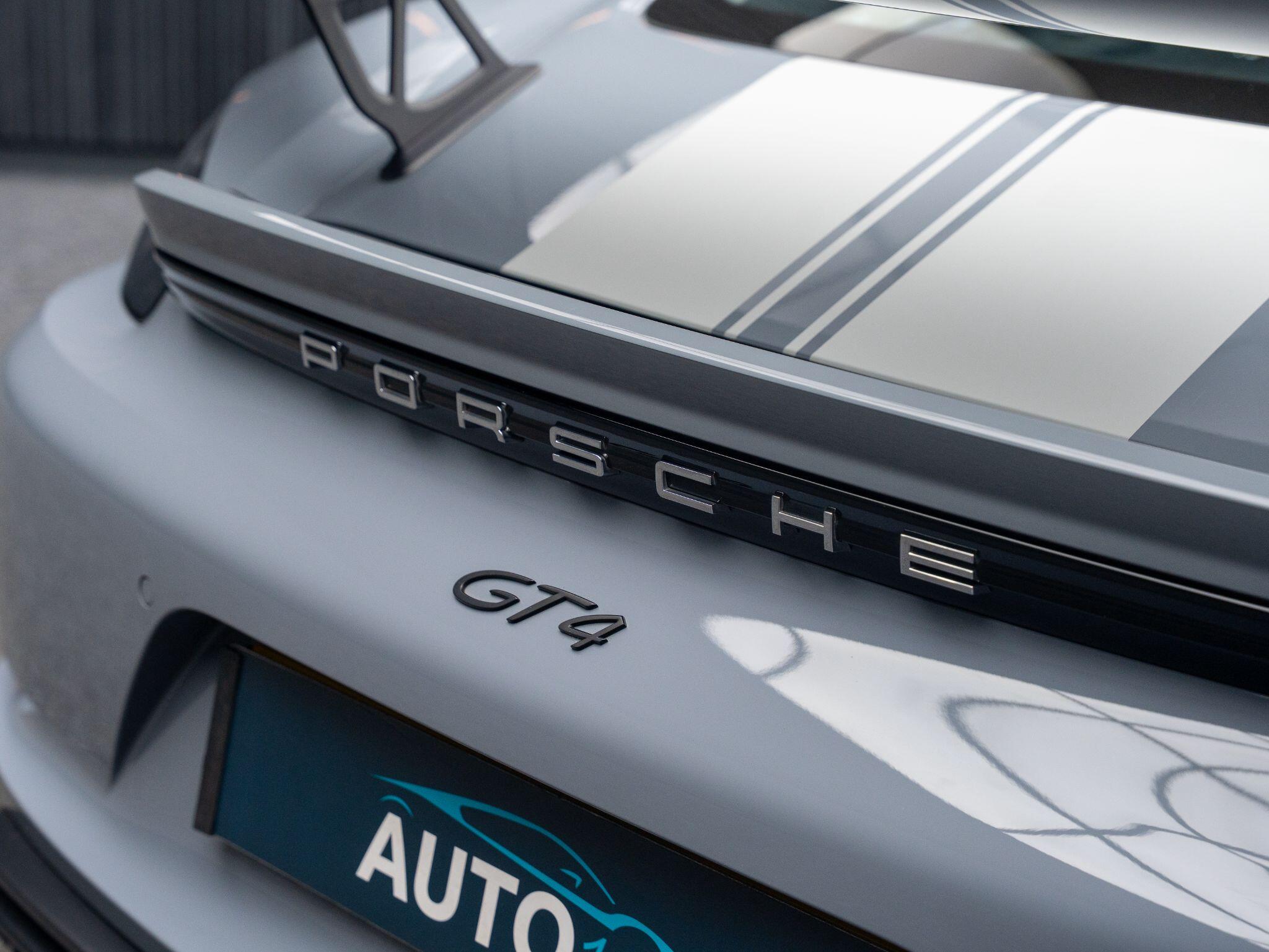 Porsche Cayman view 25