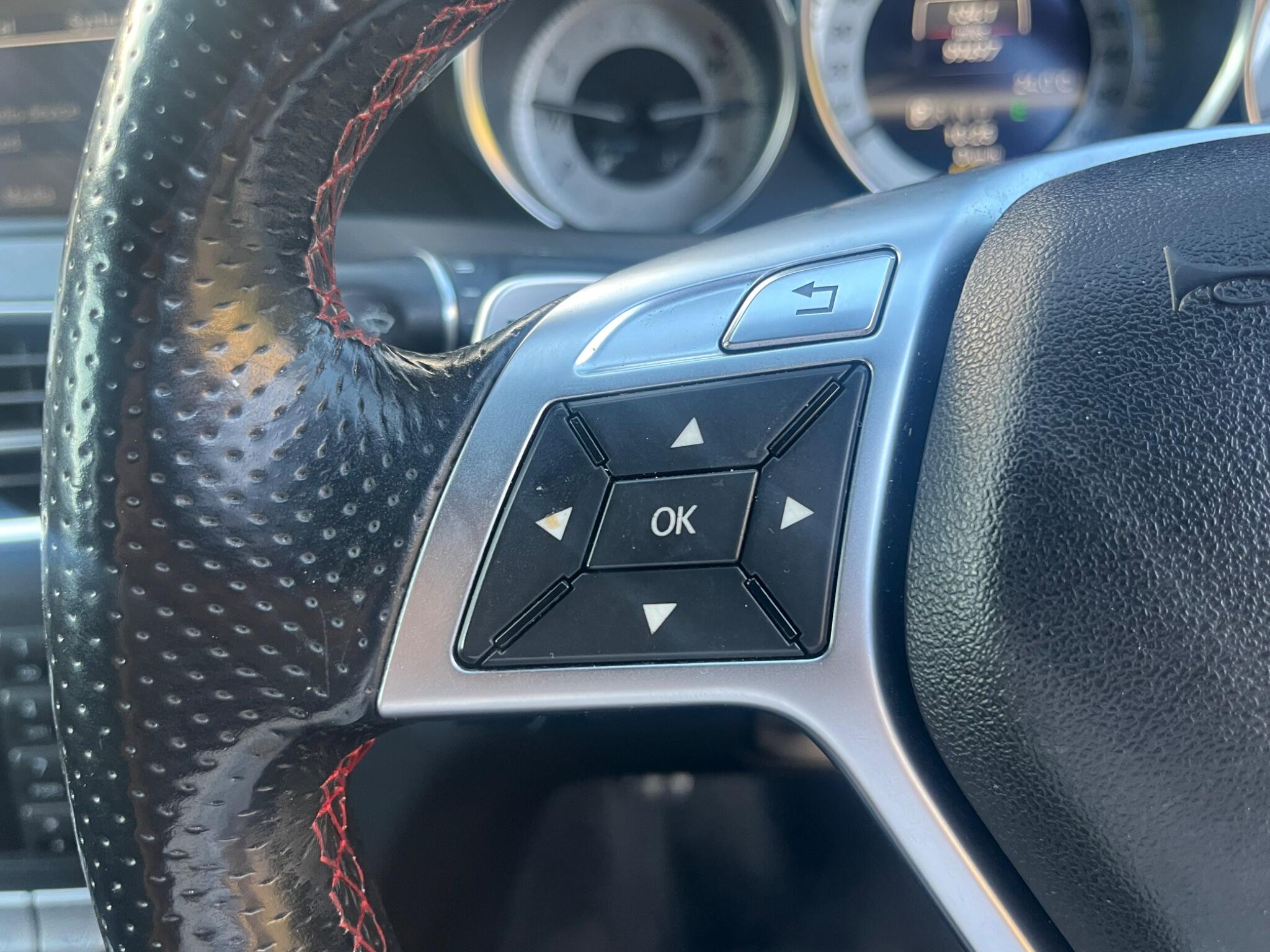 Mercedes-Benz C-Class view 41