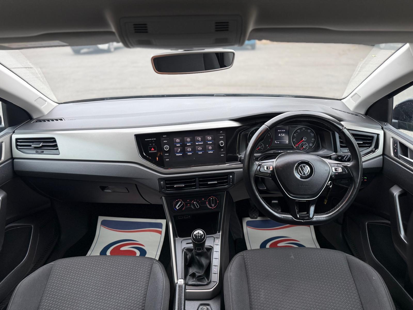 Volkswagen Polo view 30