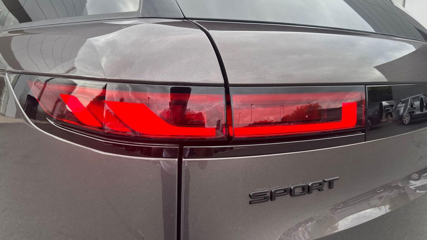 Land Rover Range Rover Sport view 19