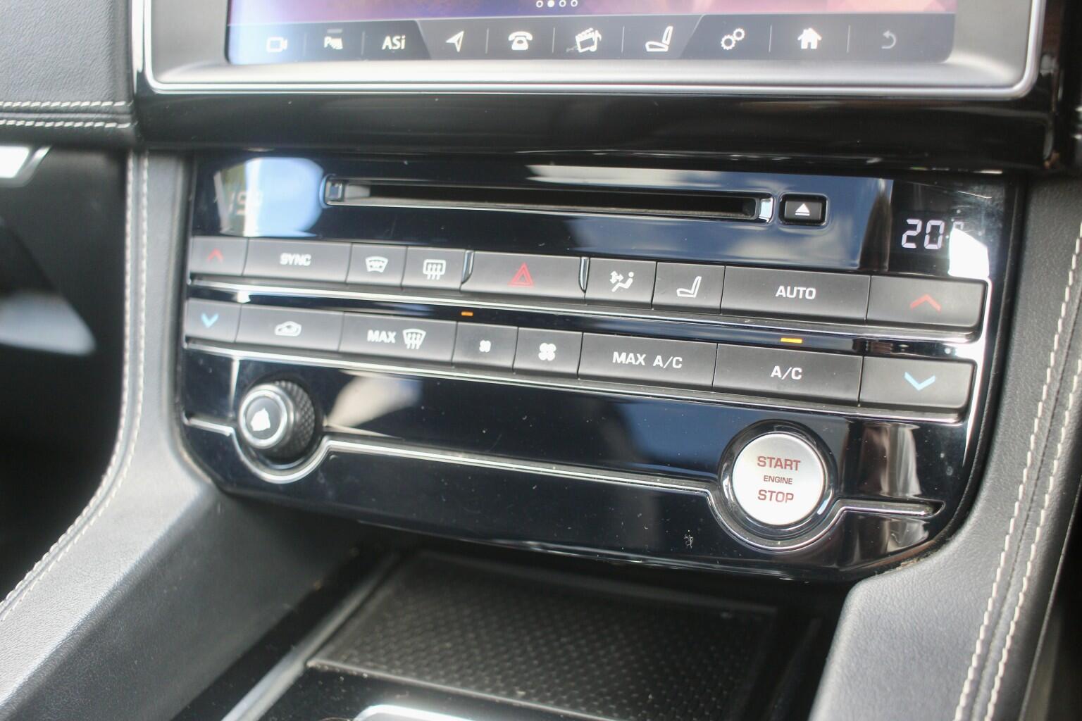 Jaguar F-Pace view 17