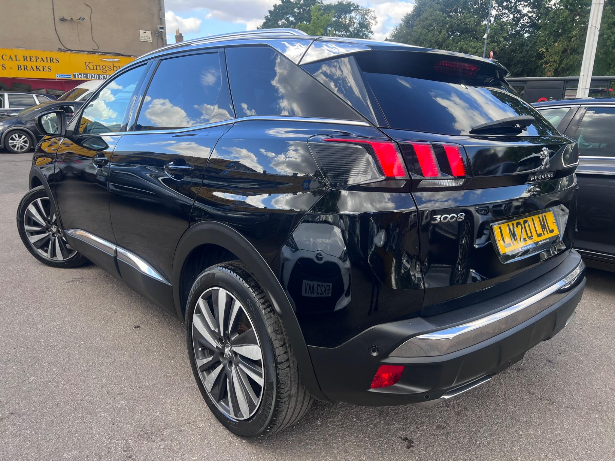 Peugeot 3008 view 10