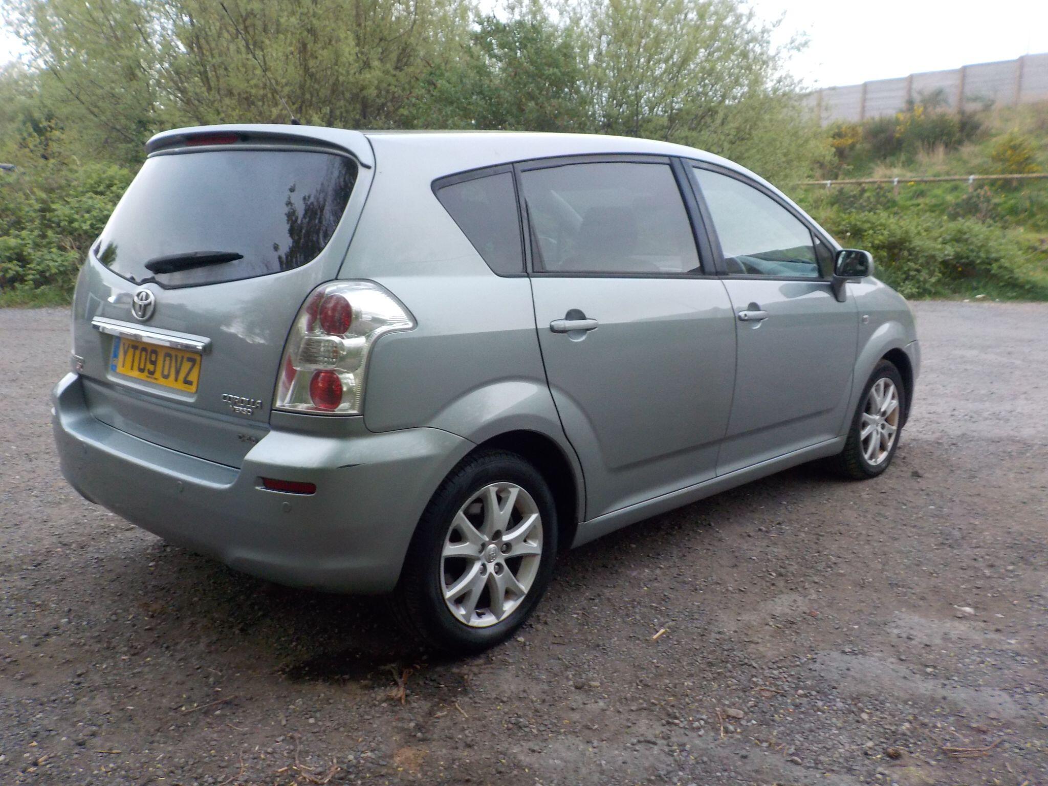 Toyota Corolla Verso 2.2 D-4D SR 5dr