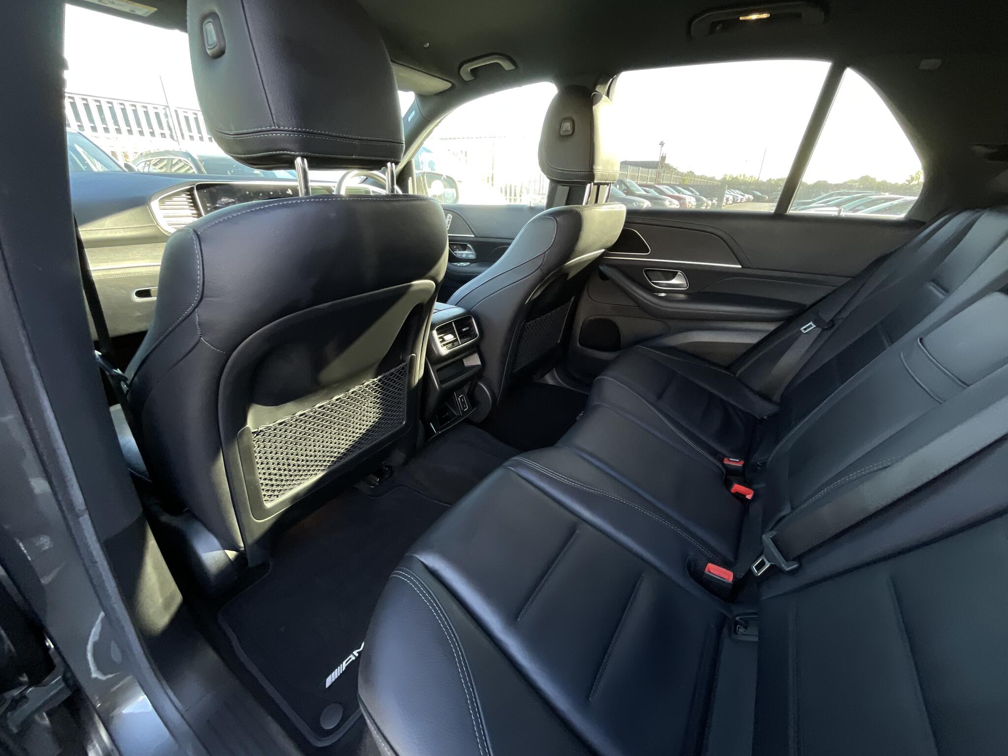 Mercedes-Benz Gle view 13