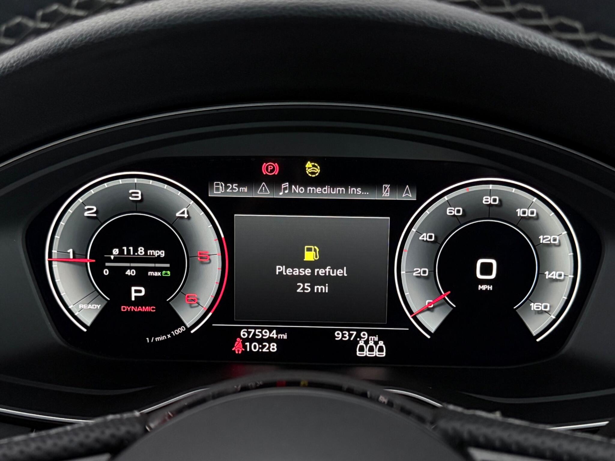 Audi A4 view 14