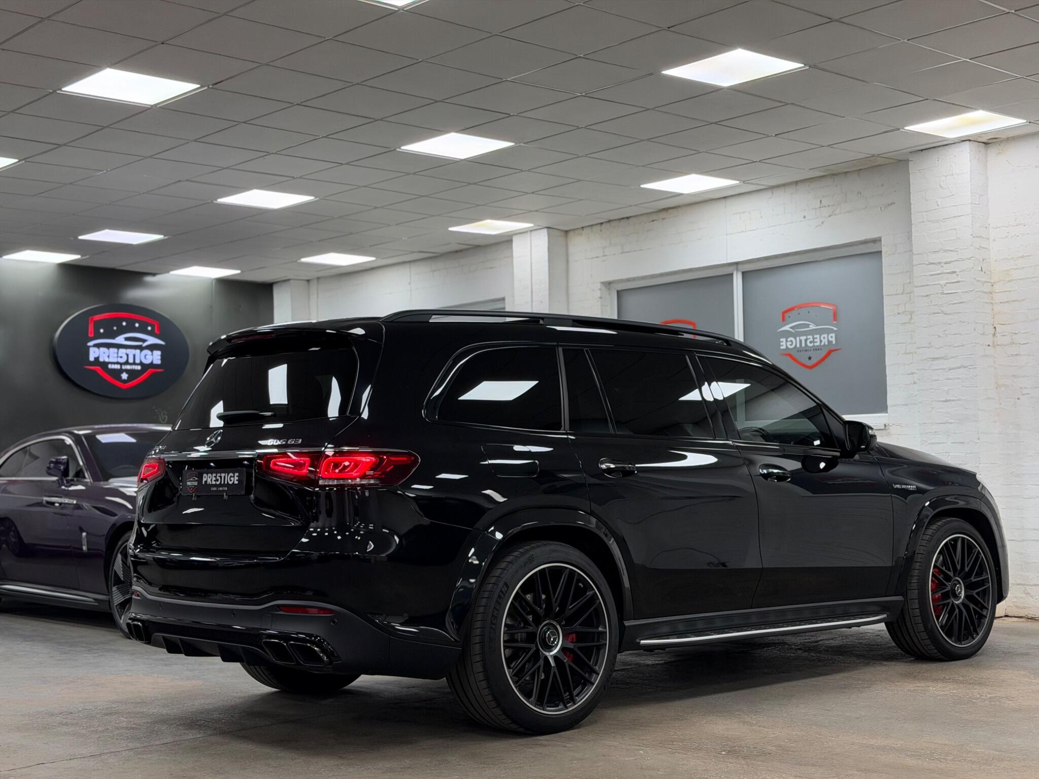 Mercedes-Benz GLS view 3