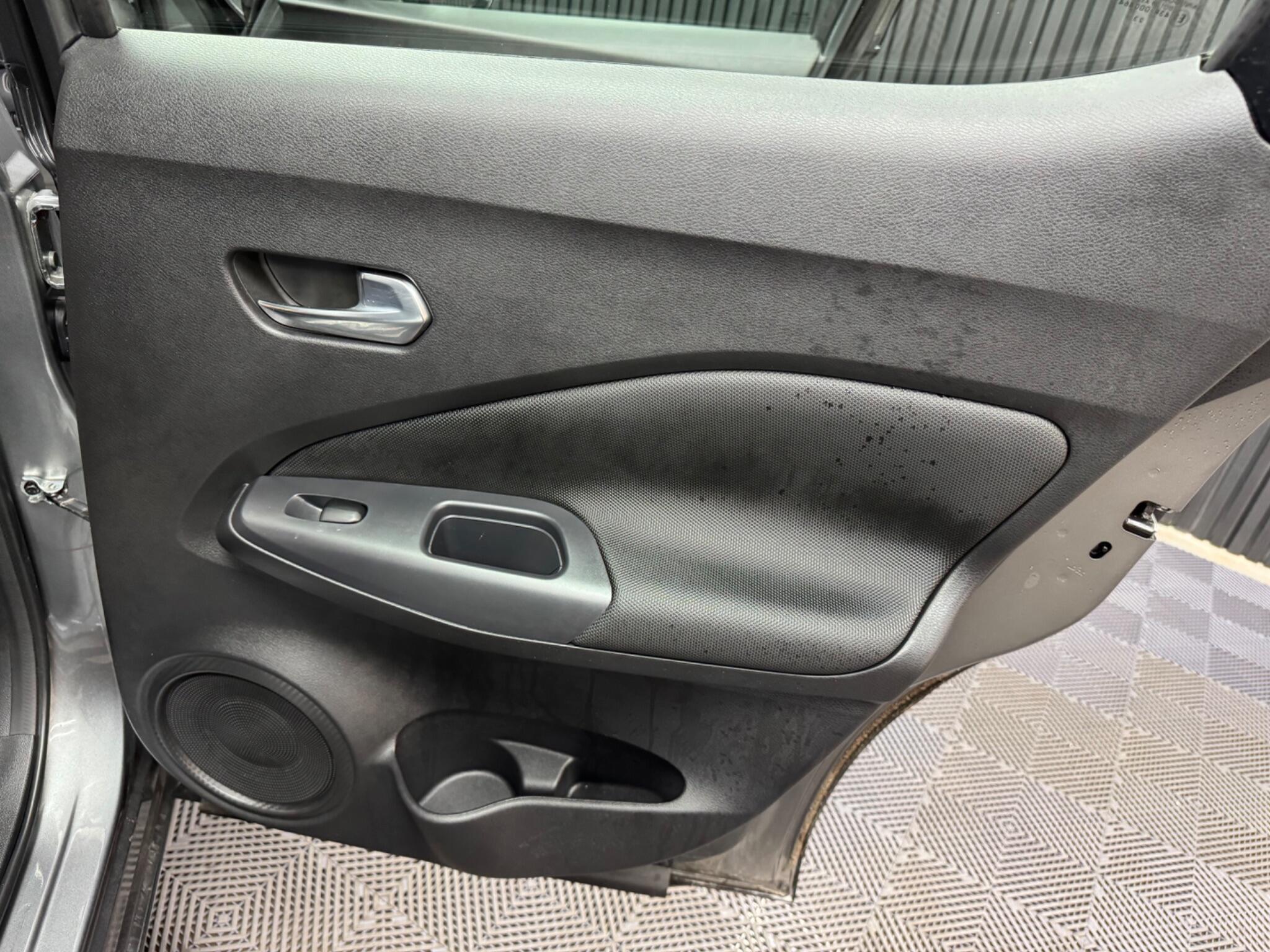 Nissan Juke view 40