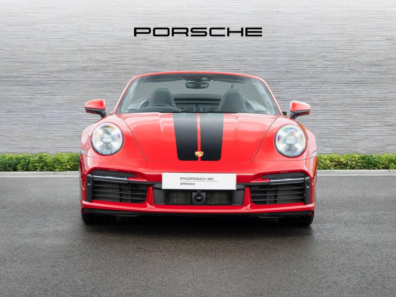 Porsche 911 view 6