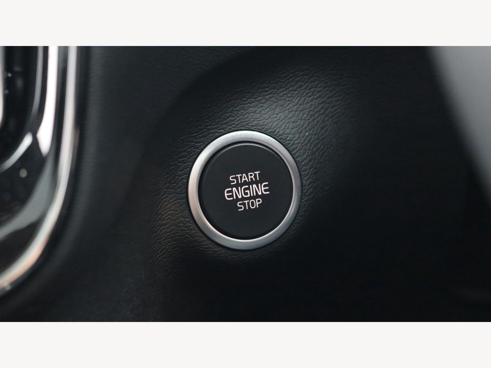 Volvo XC40 view 28