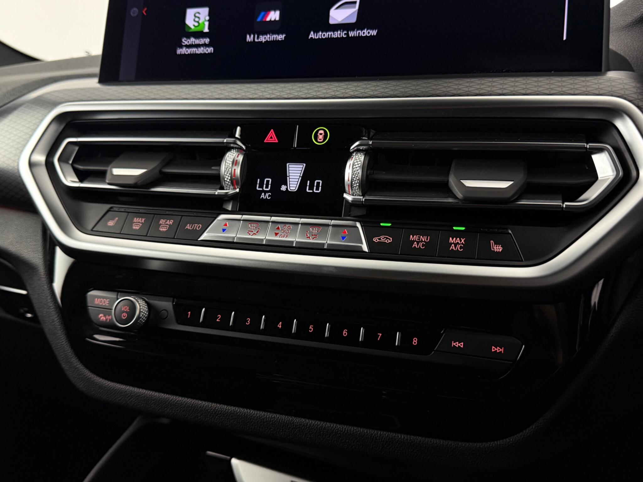 BMW X4 view 24