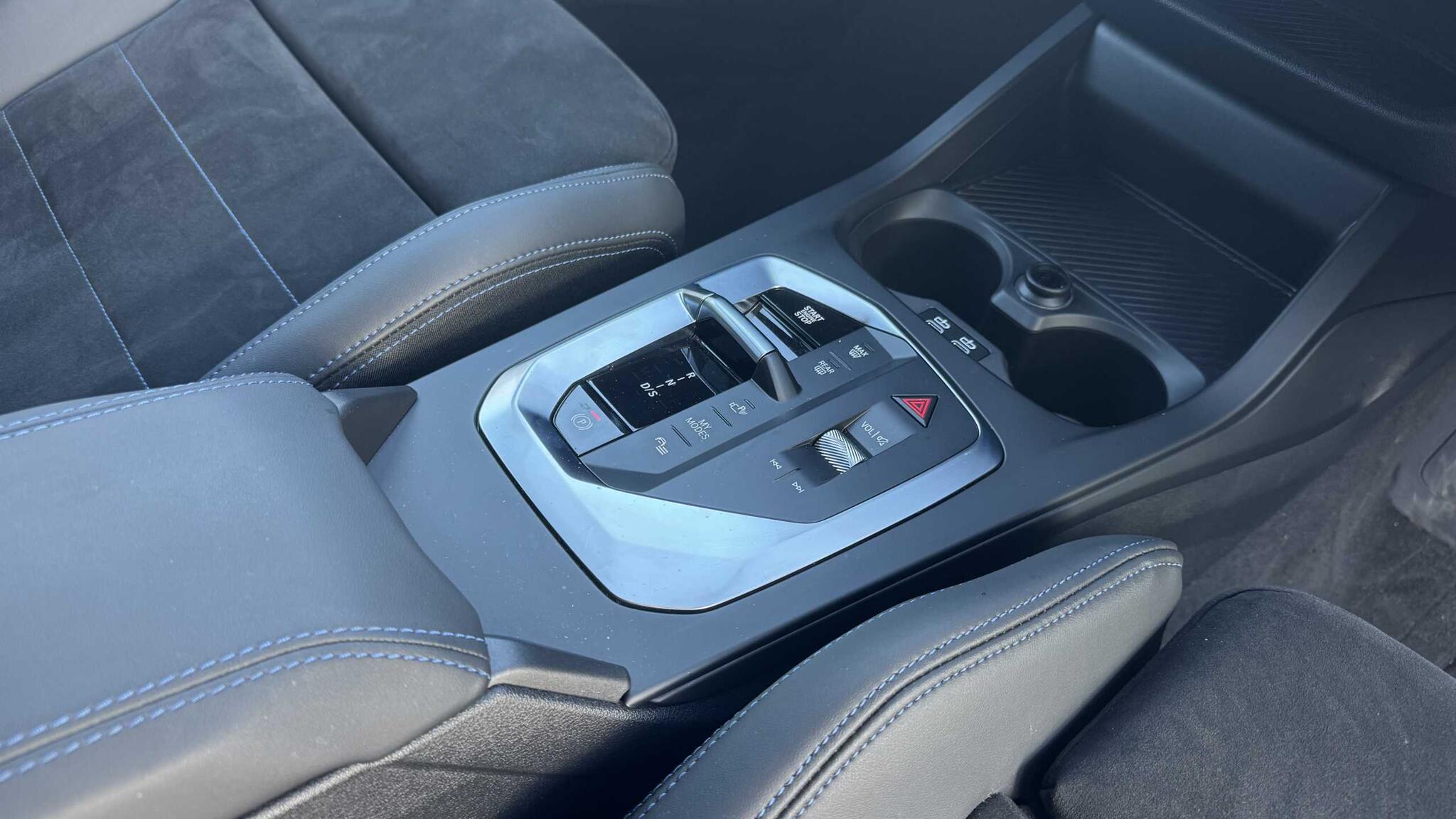 BMW 2 Series view 23