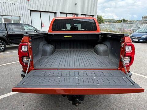 Toyota Hilux view 8