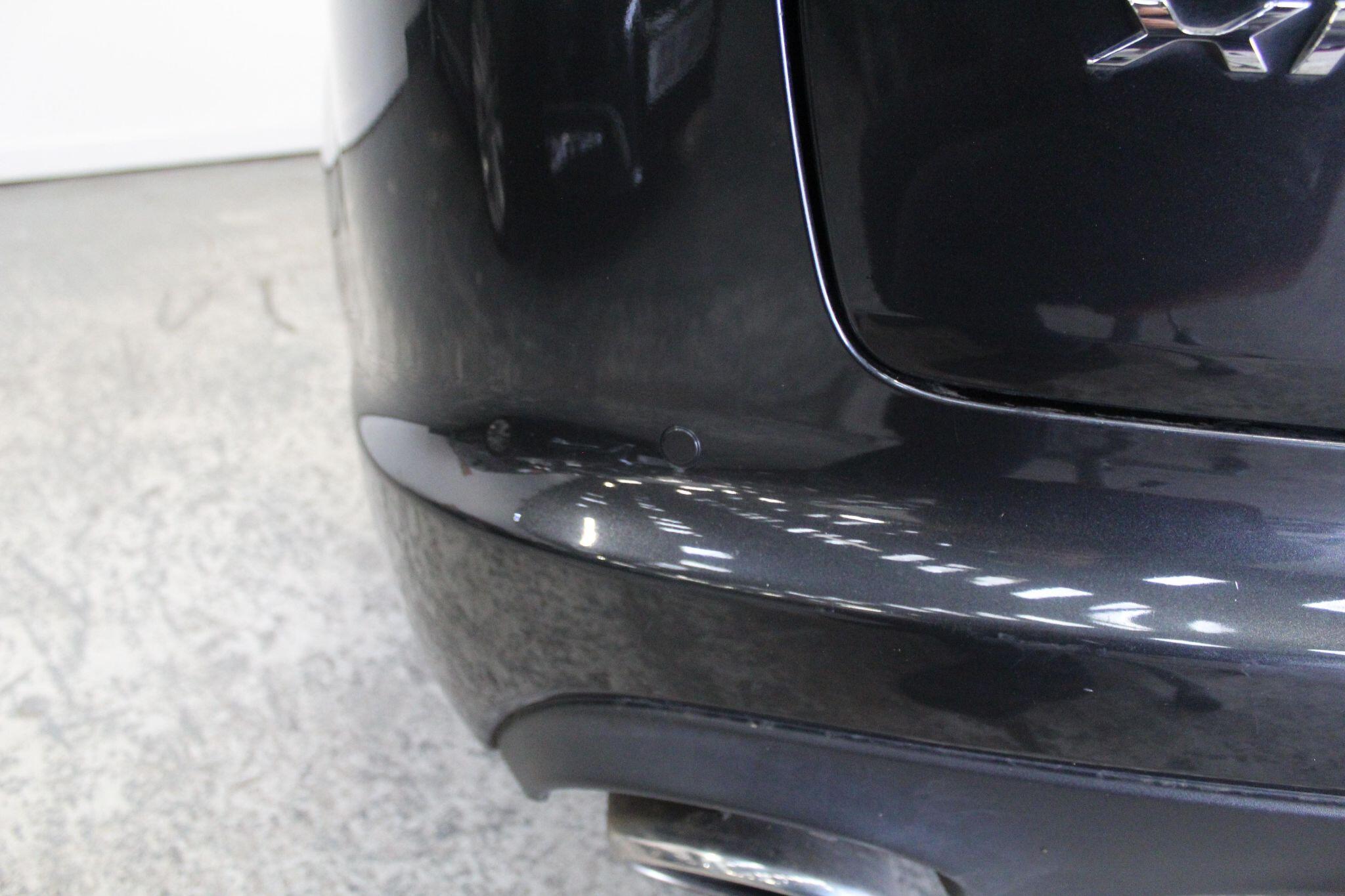 Jaguar XF view 20