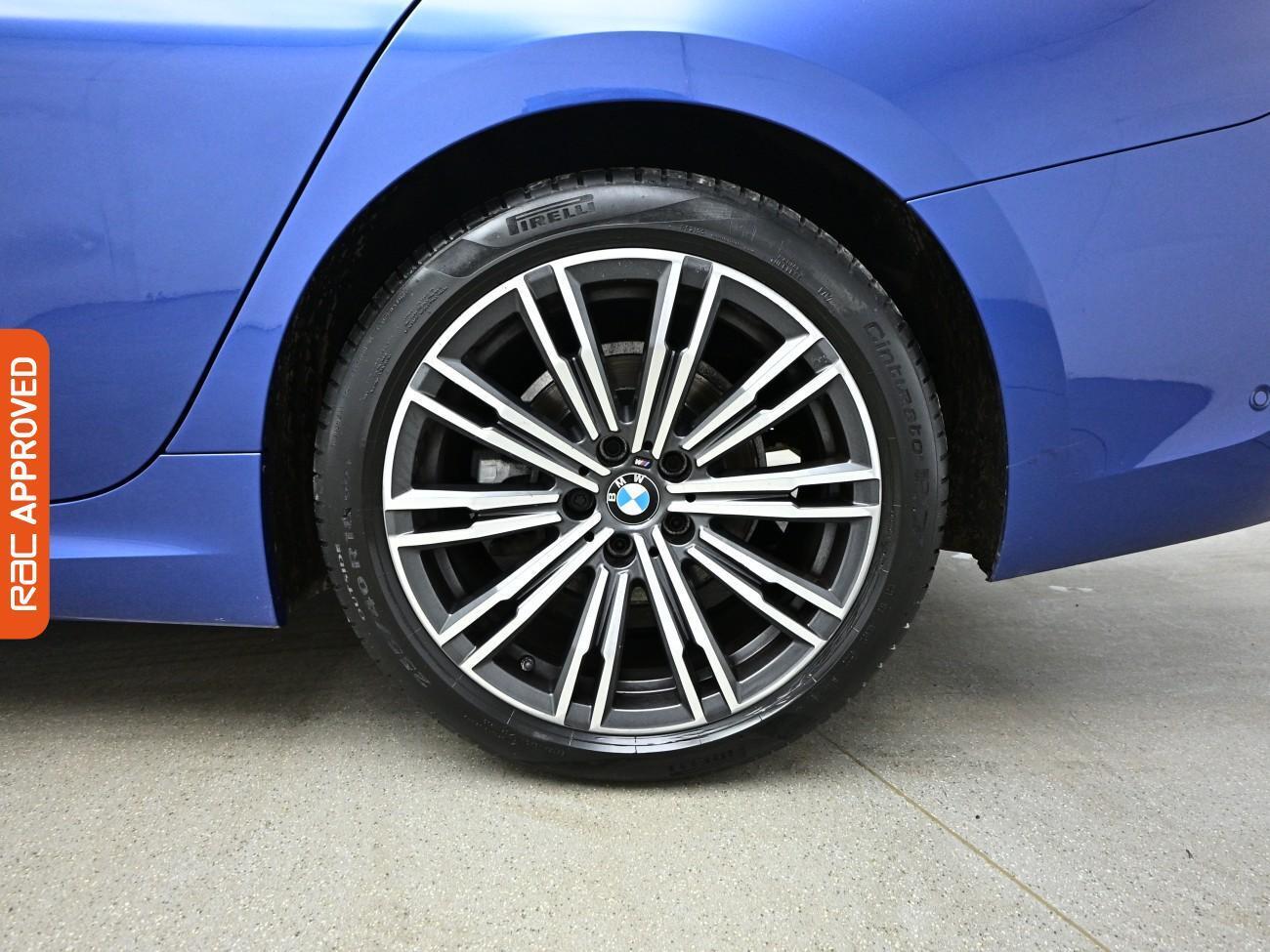 BMW 3 Series view 27