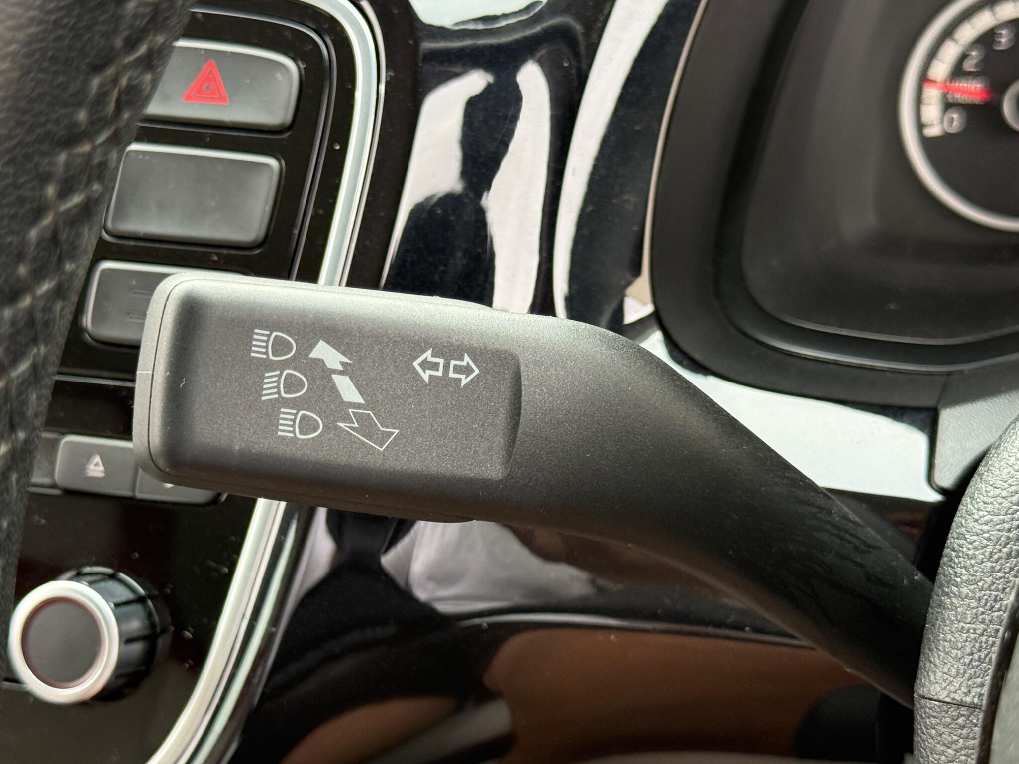 Volkswagen up! - Image 61