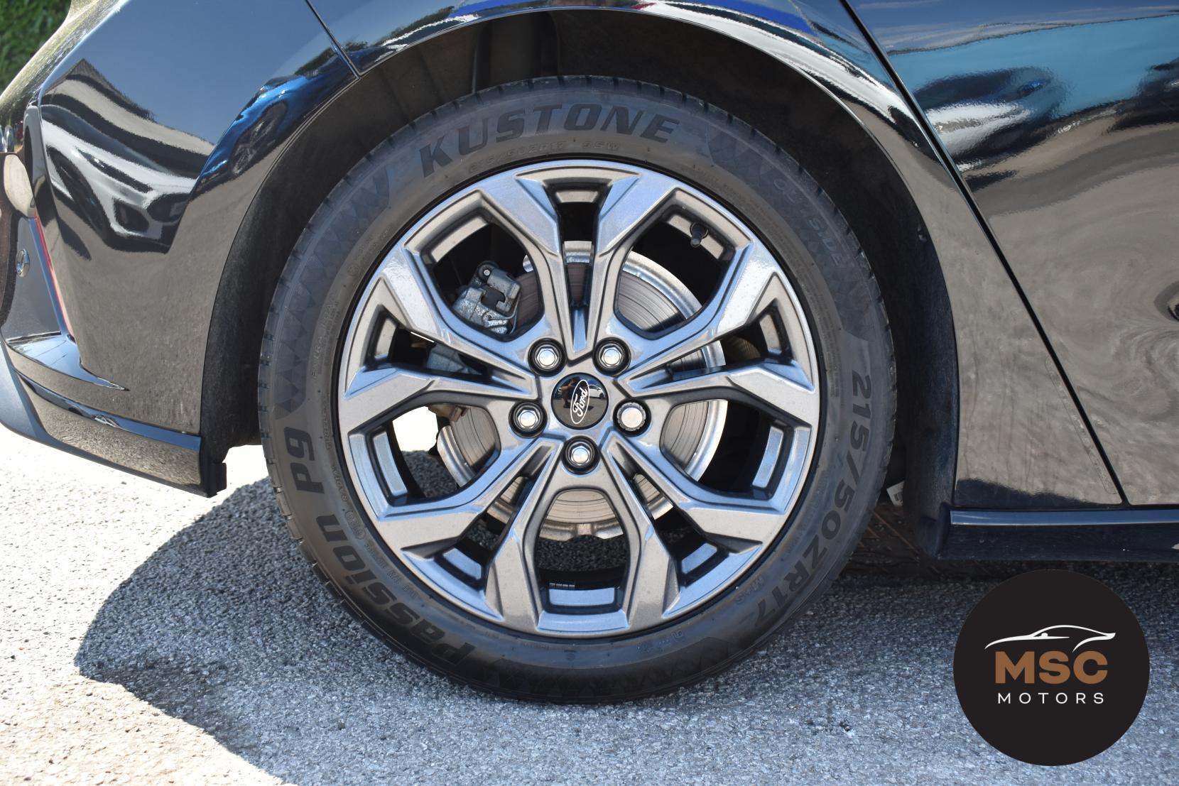 Ford Focus view 26