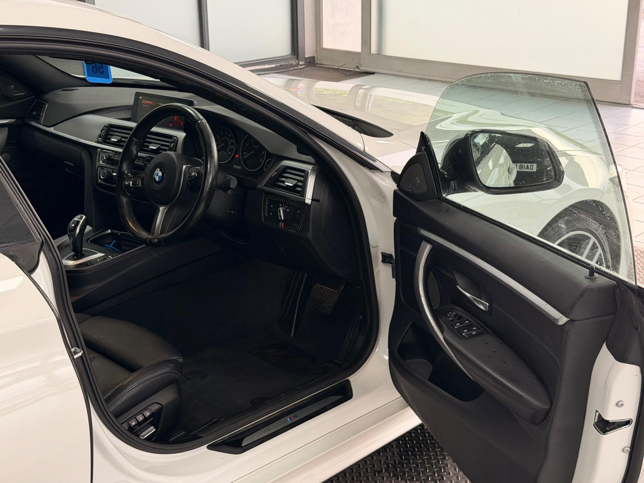 BMW 4 Series view 16
