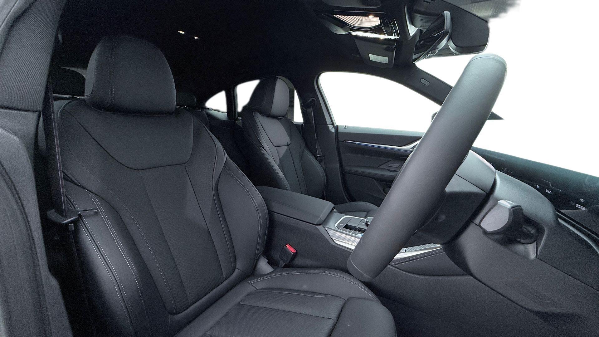 BMW I4 view 11