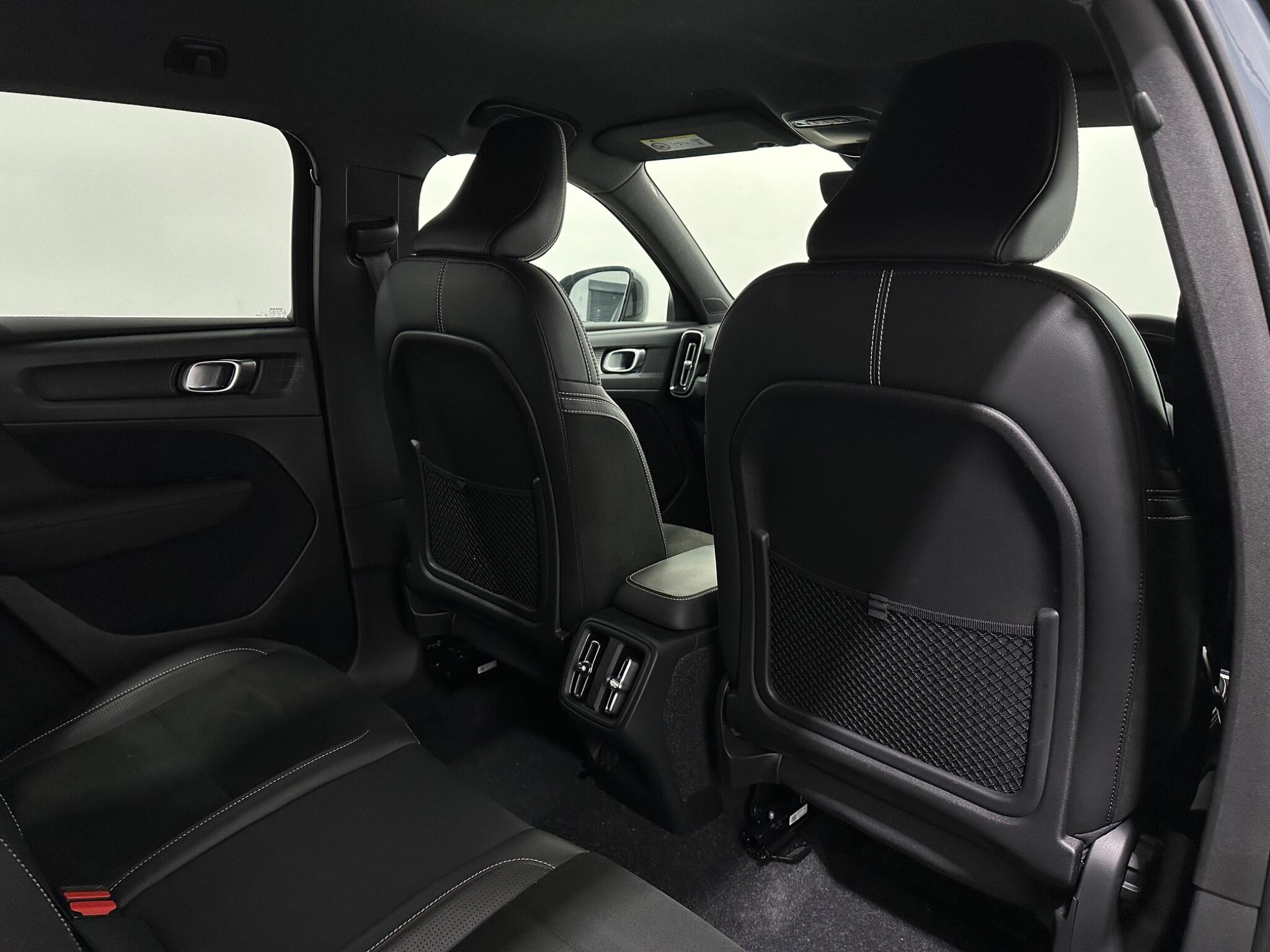 Volvo XC40 view 39