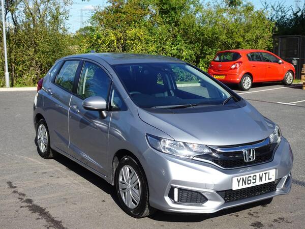 Silver 2019 Honda Jazz Hatchback Front-wheel drive Manual