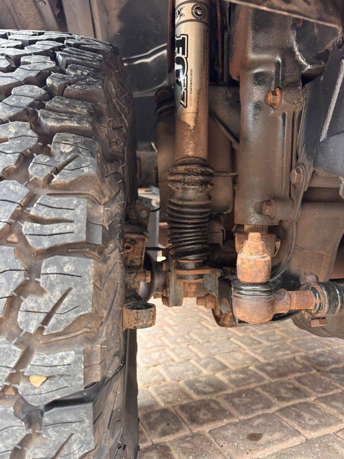 Land Rover Defender view 19
