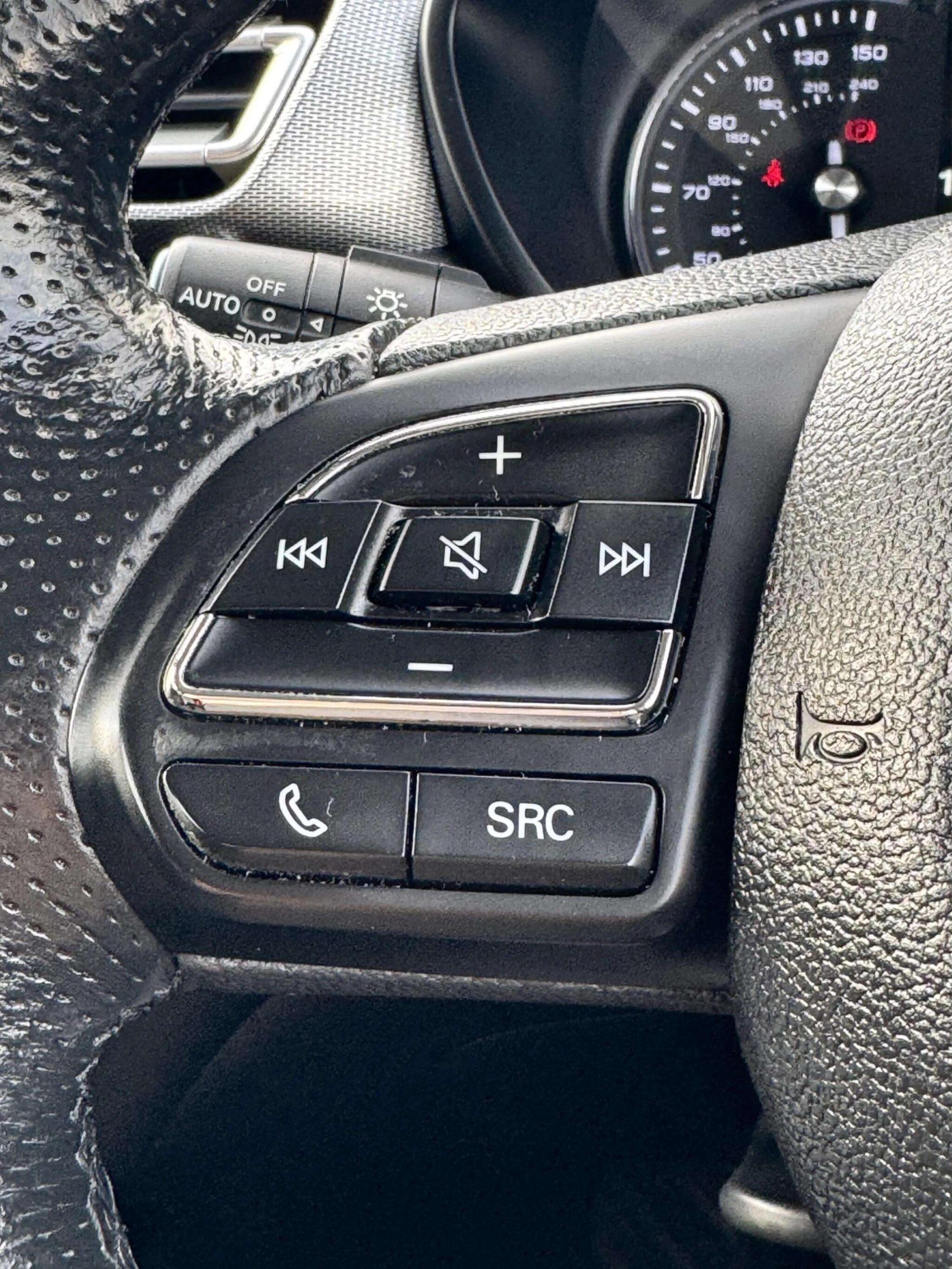 MG MG5 view 50