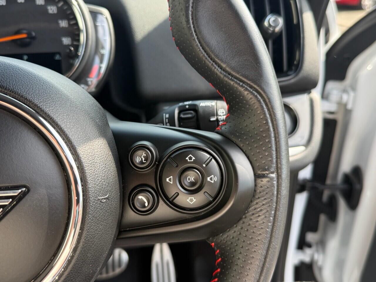MINI Countryman view 19